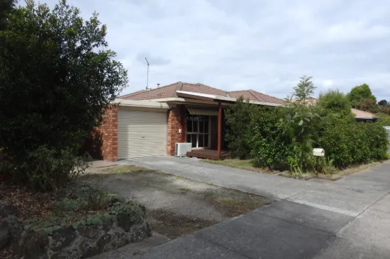 22 Simon Drive, Pakenham, Vic 3810