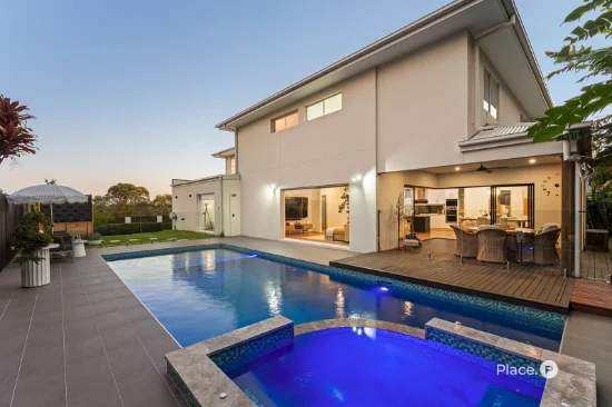 22 Southview Crescent, Carindale, Qld 4152