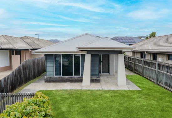 22 Sovereign Drive, Deebing Heights, Qld 4306