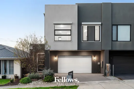 22 Swindale Way, Clyde North, Vic 3978