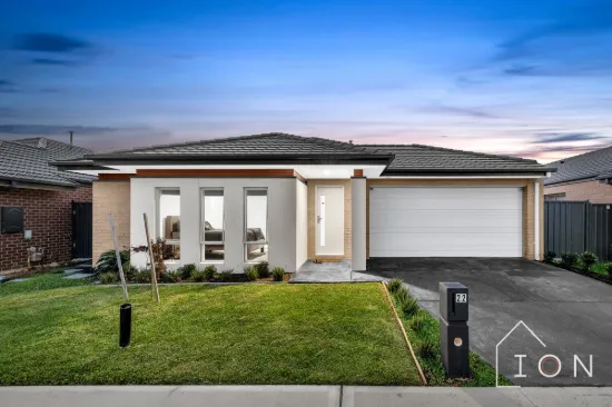 22 Taupe Circuit, Clyde North, Vic 3978