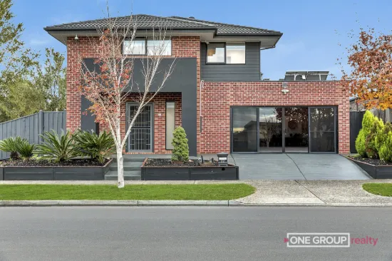 22 TRILLIUM BOULEVARD, Mickleham, Vic 3064