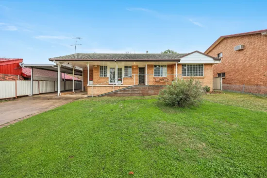 22 Turner Steet, Denman, NSW 2328
