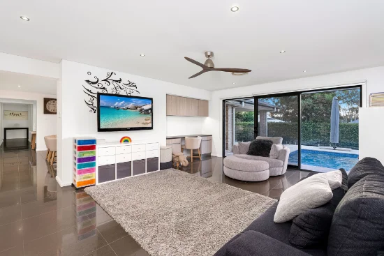 22 Twin Creeks Drive, Luddenham, NSW 2745-Image