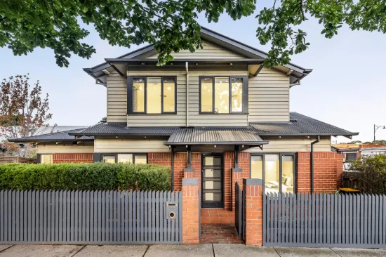 22 Victoria Crescent, Mont Albert, Vic 3127