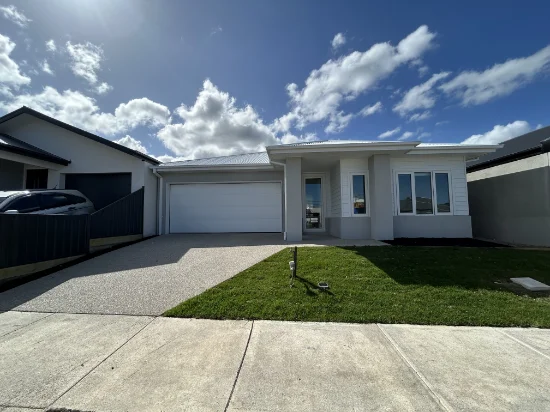 22 Wallangara Road, Greenvale, Vic 3059