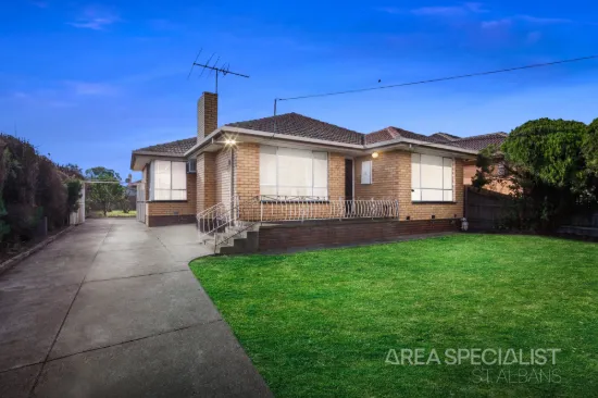 22 Willow Avenue, St Albans, Vic 3021