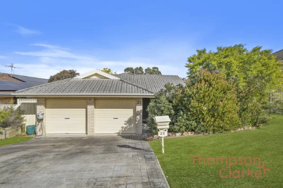 22 Yaldara Avenue, Thornton, NSW 2322