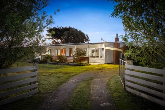 220 Haddon School Road, Haddon, Vic 3351