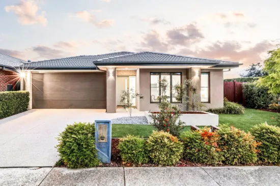2213 Warralily Boulevard, Armstrong Creek, Vic 3217