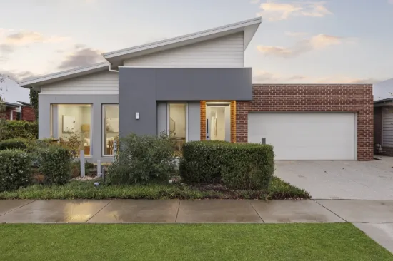 222 Sovereign Drive, Mount Duneed, Vic 3217