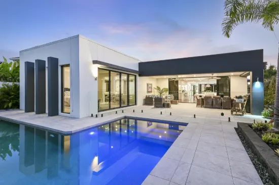 2226 Glengallon Way, Hope Island, Qld 4212-Image