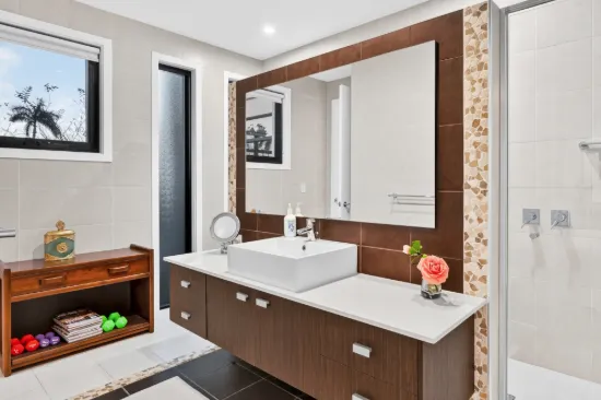 2226 Glengallon Way, Hope Island, Qld 4212-Image
