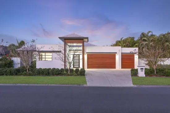 2226 Glengallon Way, Hope Island, Qld 4212-Image