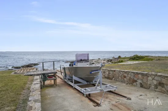 22352 Tasman Highway, Falmouth, Tas 7215-Image