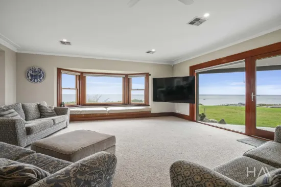 22352 Tasman Highway, Falmouth, Tas 7215-Image