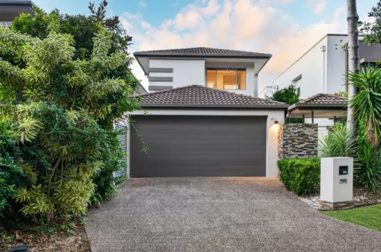 2243 Glengallon Way, Hope Island, Qld 4212