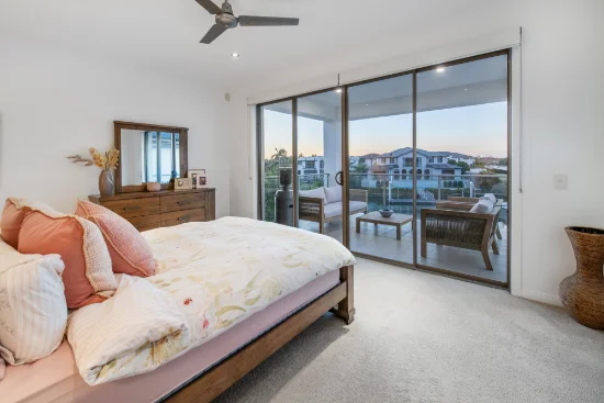 2244 Glengallon Way, Hope Island, Qld 4212-Image