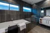2244 Glengallon Way, Hope Island, Qld 4212-Image