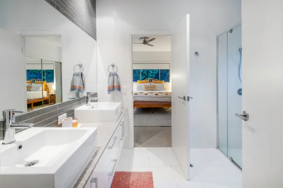 2244 Glengallon Way, Hope Island, Qld 4212-Image
