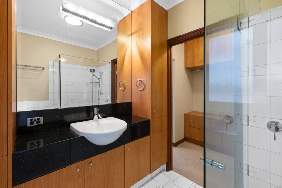 225 Swann Road, Taringa, Qld 4068-Image