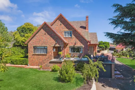226 MacKenzie Street West, Kangaroo Flat, Vic 3555