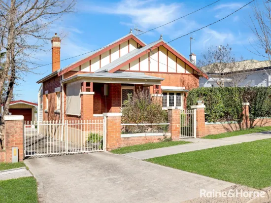 226 Peel Street, Bathurst, NSW 2795