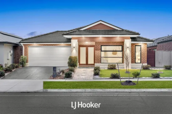 228 St Germain Boulevard, Clyde North, Vic 3978