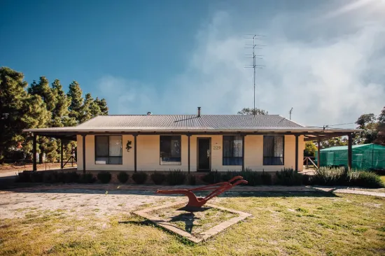 229 Avon Terrace, York, WA 6302