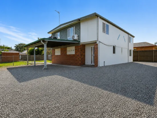 229 Central Street, Labrador, Qld 4215