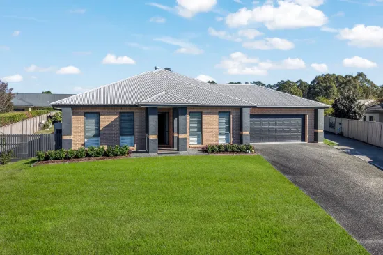 23 Alloway Circuit, Largs, NSW 2320