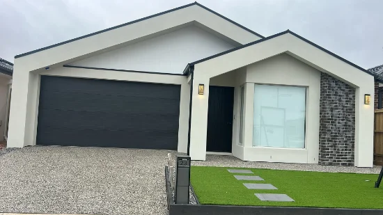 23 Alrose Grove, Deanside, Vic 3336
