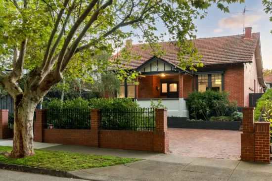 23 Ash Grove, Malvern East, Vic 3145