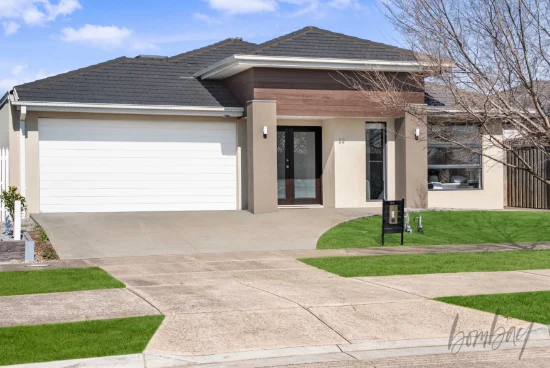 23 Ashbourne Boulevard, Donnybrook, Vic 3064