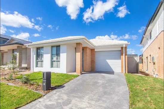 23 Bagnall Street, Gregory Hills, NSW 2557