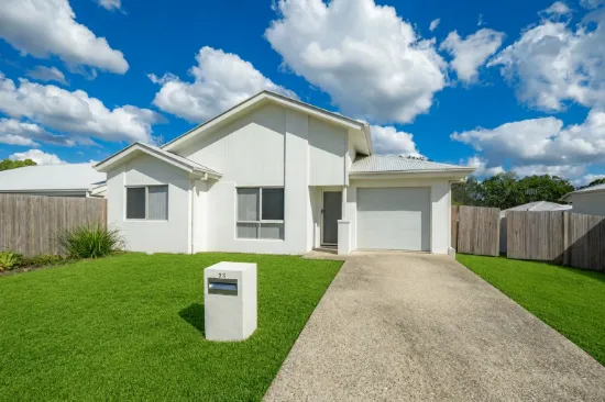 23 Bimbadean Circuit, Southside, Qld 4570