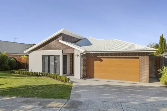 23 Childe Harold Road, Gisborne, Vic 3437