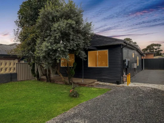 23 Crawford Road, Doonside, NSW 2767 - For Rent