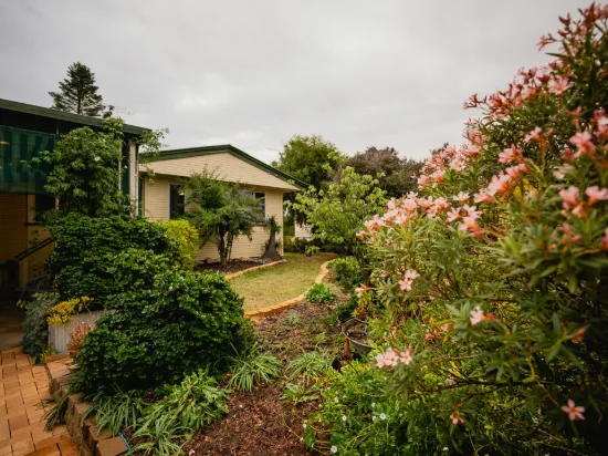 23 Downs Street, Roma, Qld 4455