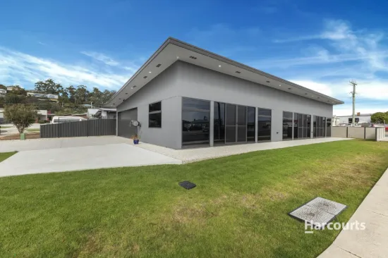 23 Emily Crescent, Somerset, Tas 7322
