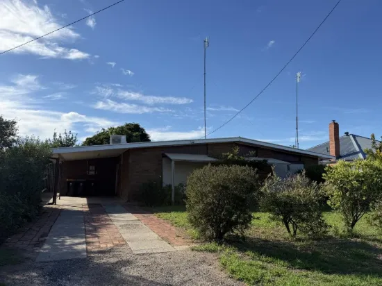 23 Hampden Street, Finley, NSW 2713