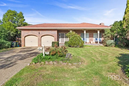 23 Myall Cres, Lake Albert, NSW 2650