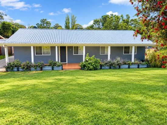 23 Newcastle St, Morisset, NSW 2264 - For Rent