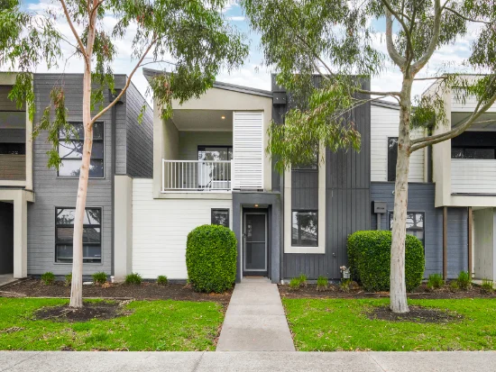 23 Nugget Way, Cranbourne East, Vic 3977 - For Sale