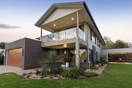 23 Parkway Drive, Highfields, Qld 4352 - For Sale