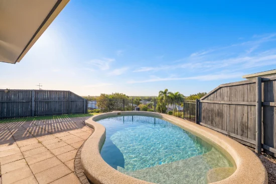 23 Pepperwood Street, Redlynch, Qld 4870 - For Rent