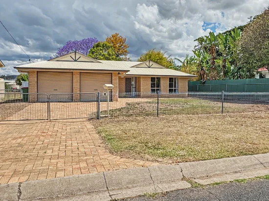 23 School St, Helidon, Qld 4344