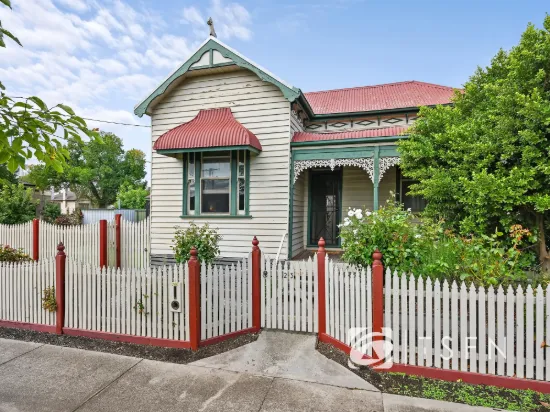23 Sternberg Street, Kennington, Vic 3550