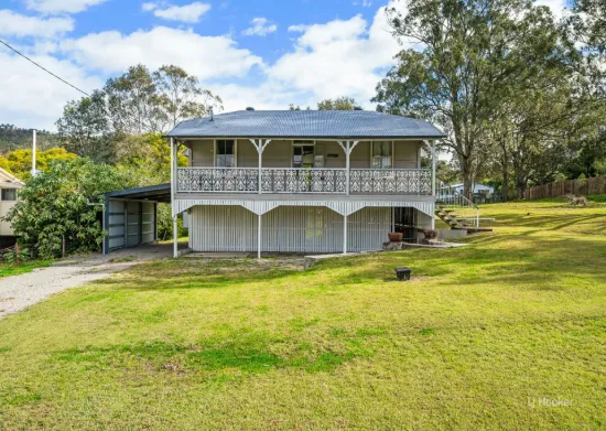 23 William Street, Linville, Qld 4314