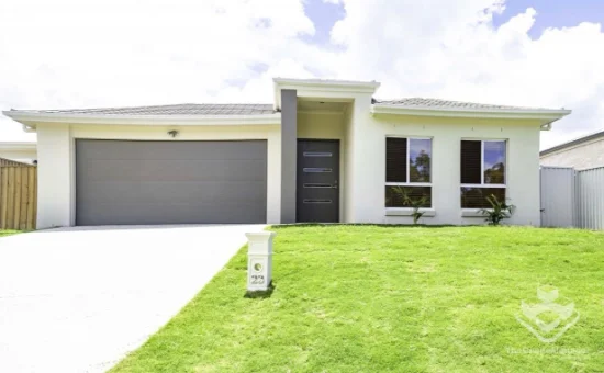 23 Windsor Circuit, Maudsland, Qld 4210